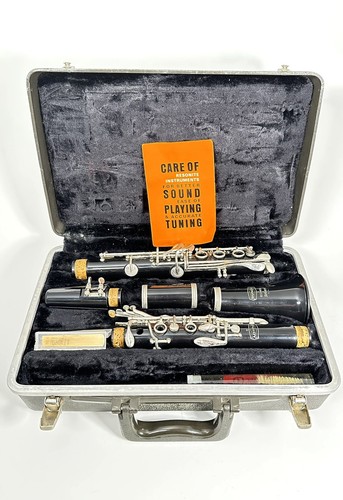 Bundy resonite clarinet - resonite,