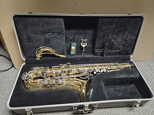 Selmer bundy a tenor - ii, u.s.a.