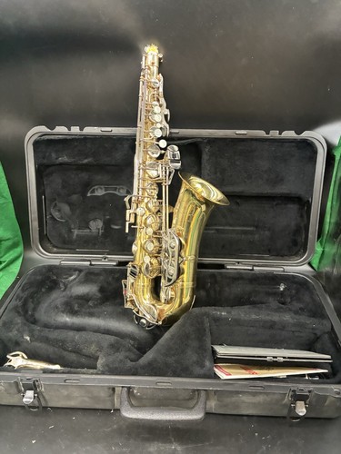 Bundy alto saxophone selmer - alto,