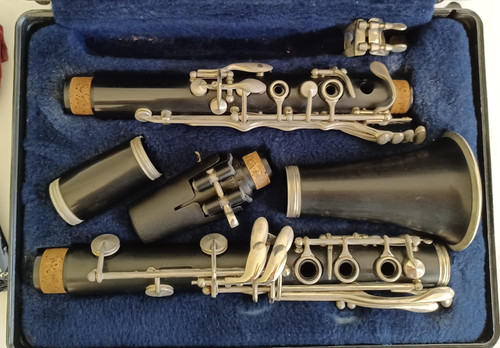 Selmer student clarinet made - student,